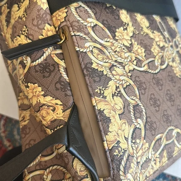 New GUESS Backpack - Picture 7 of 14